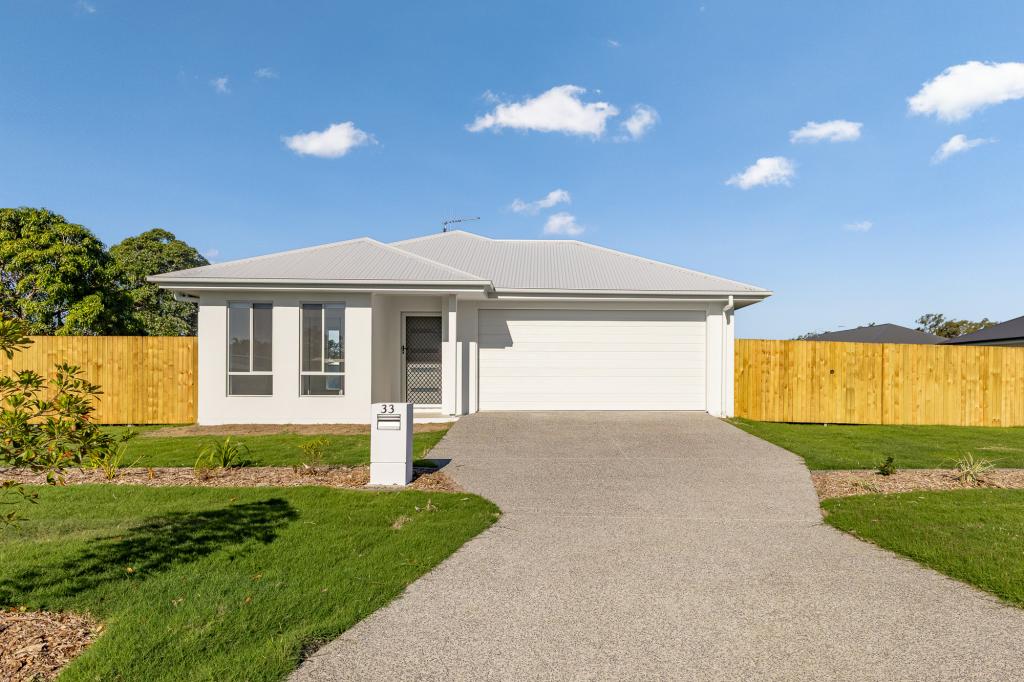 33 CHARMED WATERS CT, BURRUM HEADS, QLD 4659