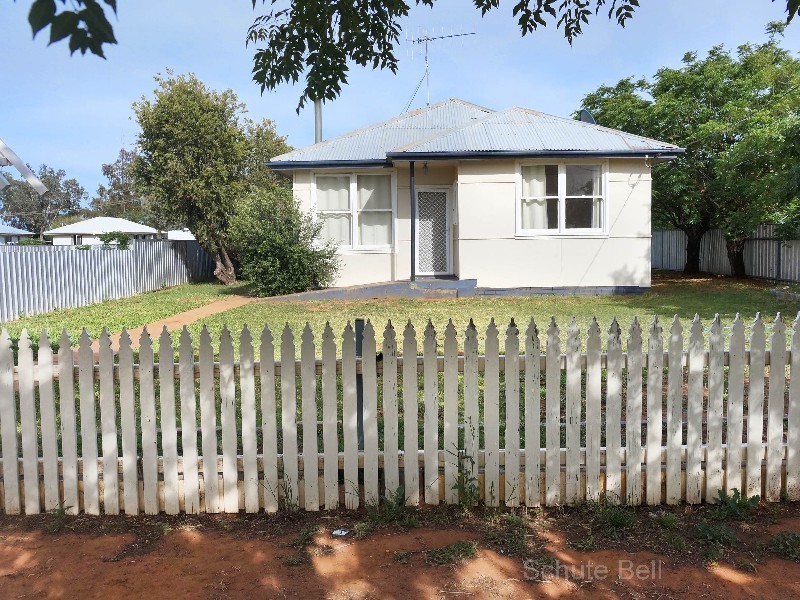23 Campbell St, Trangie, NSW 2823