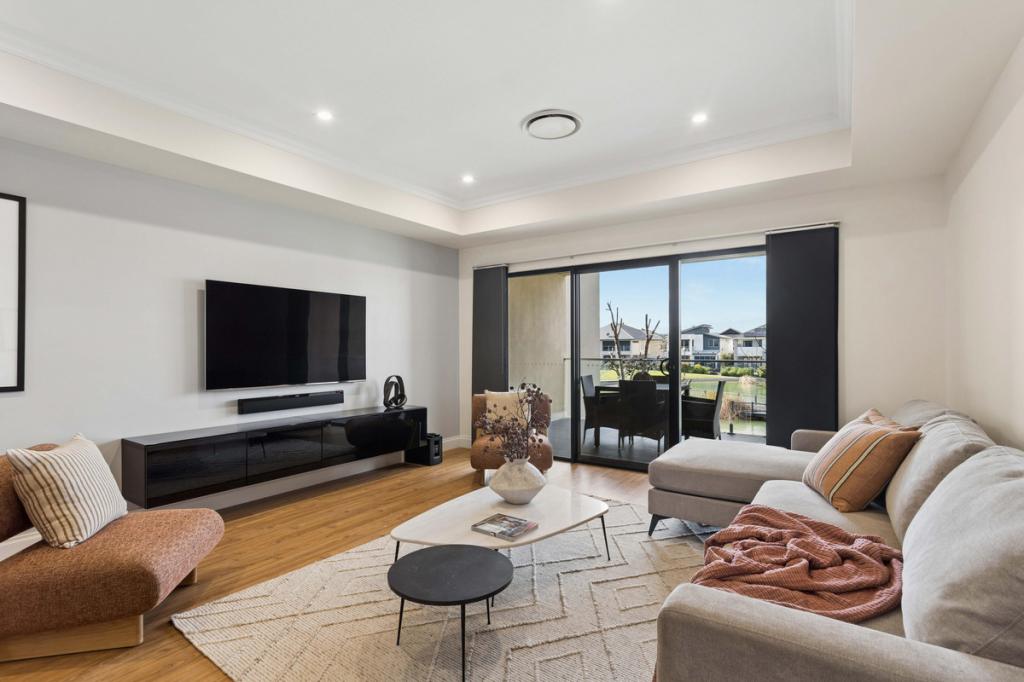 19 Santorini Walk, Mawson Lakes, SA 5095