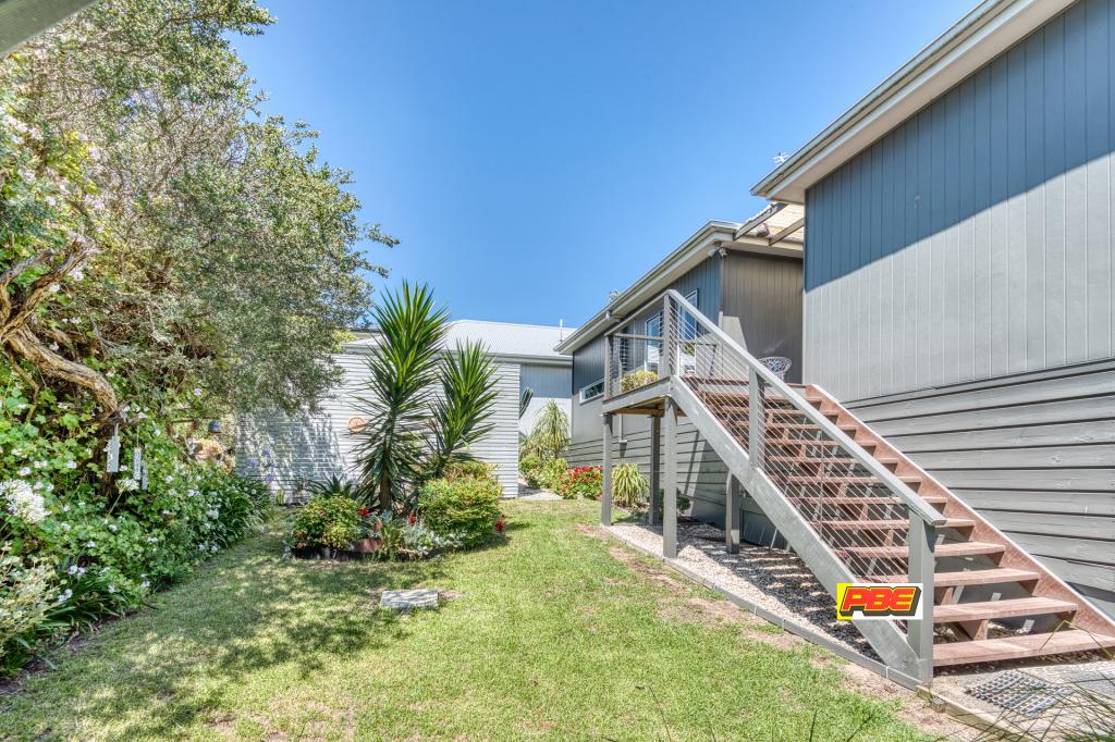 2 Saturn Pde, Venus Bay, VIC 3956