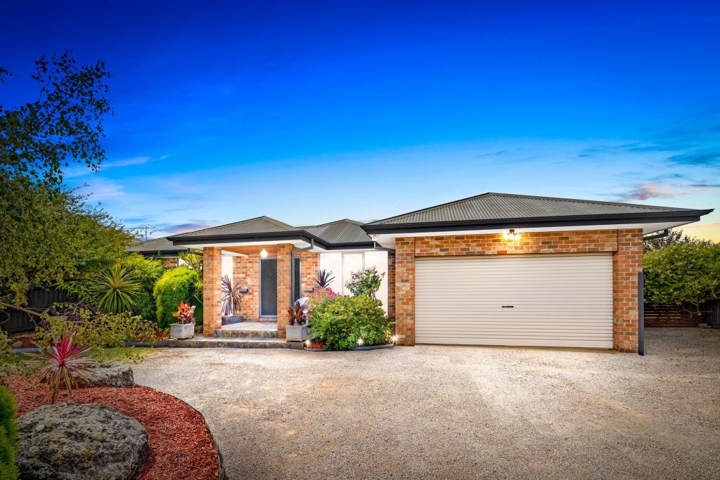 2 Butmar Cl, Werribee, VIC 3030