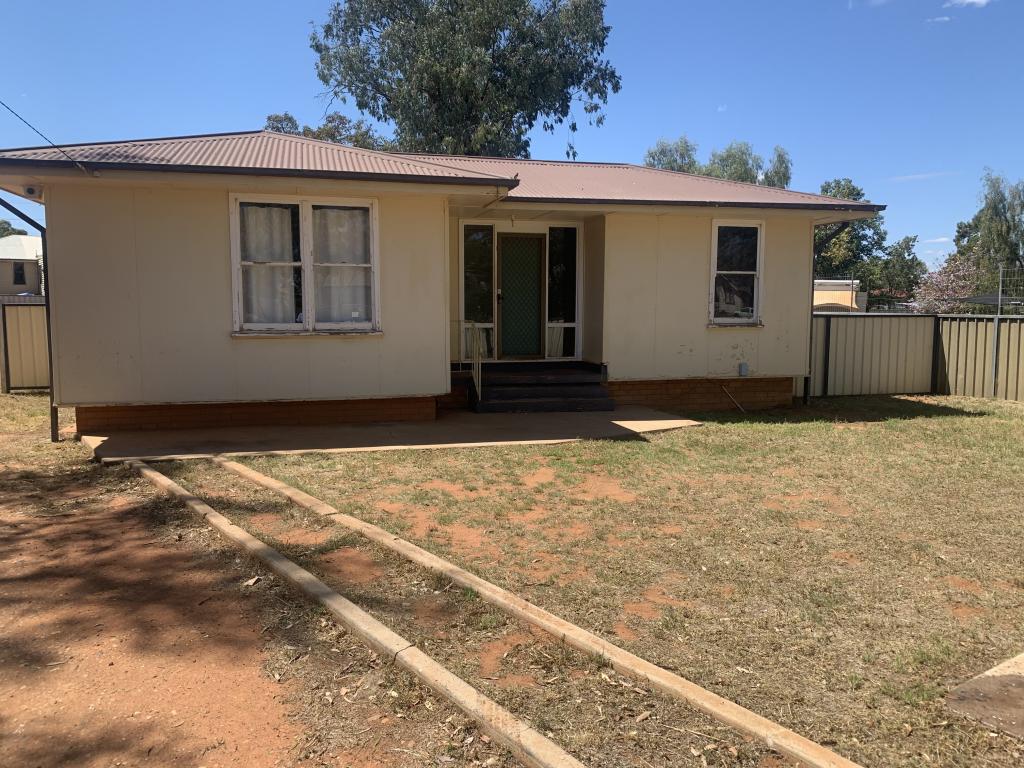 2 Wilga Cres, Cobar, NSW 2835