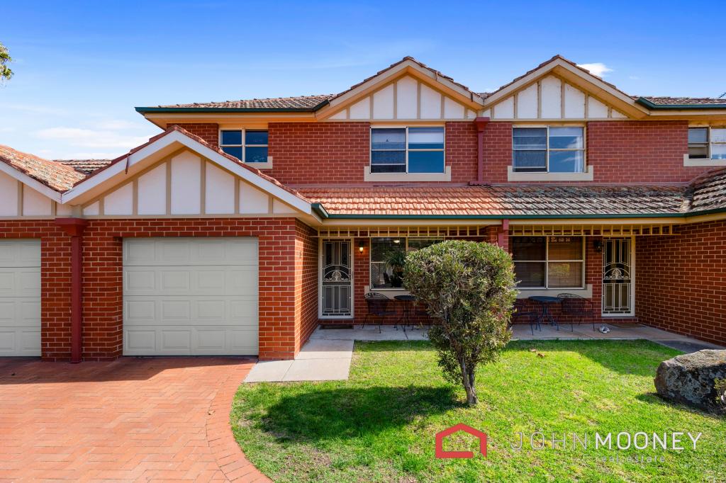 18/11 Crampton St, Wagga Wagga, NSW 2650