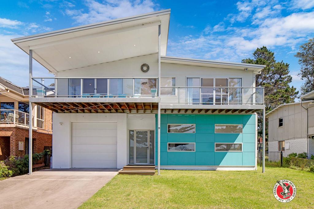 33 Coronation Dr, Broulee, NSW 2537