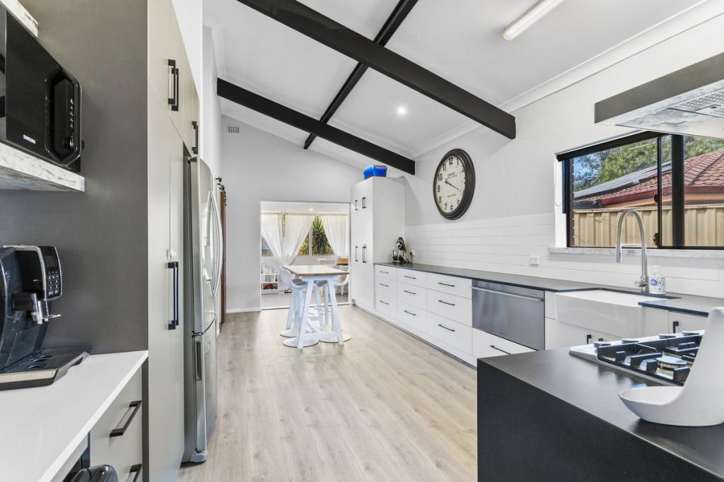 12 Dara Ct, Wanneroo, WA 6065