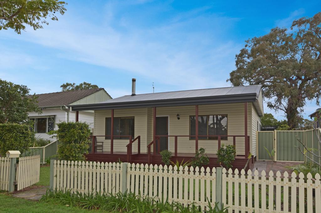 29 Boronia Ave, Woy Woy, NSW 2256