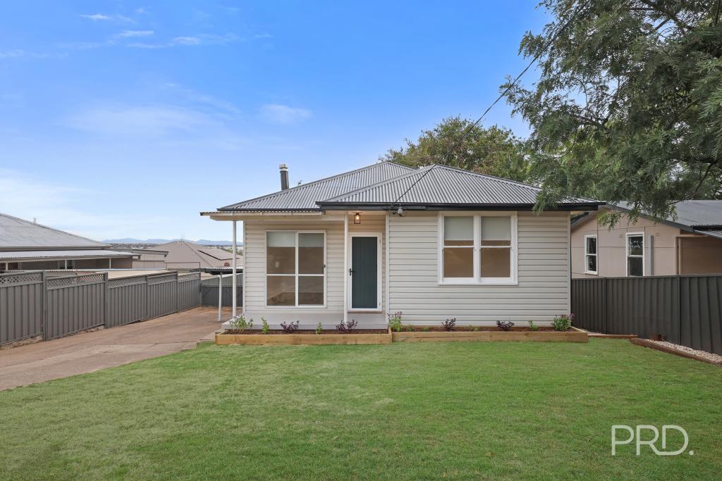 13 PEEL ST, TAMWORTH, NSW 2340
