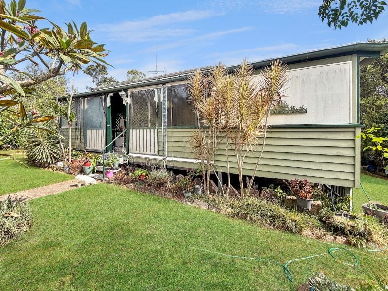37 Beresford St, Proston, QLD 4613