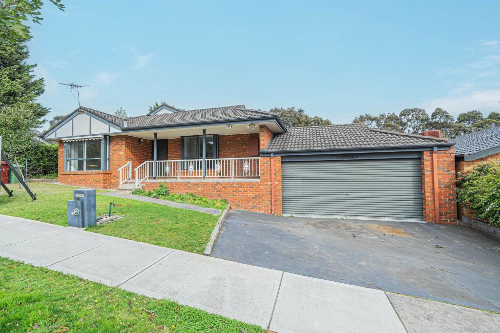 78 Quarry Hills Dr, Berwick, VIC 3806