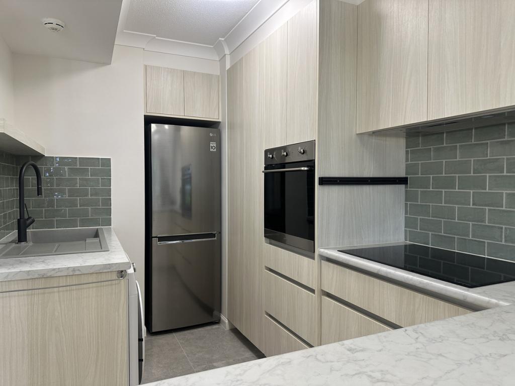 104/220 The Esp, Miami, QLD 4220