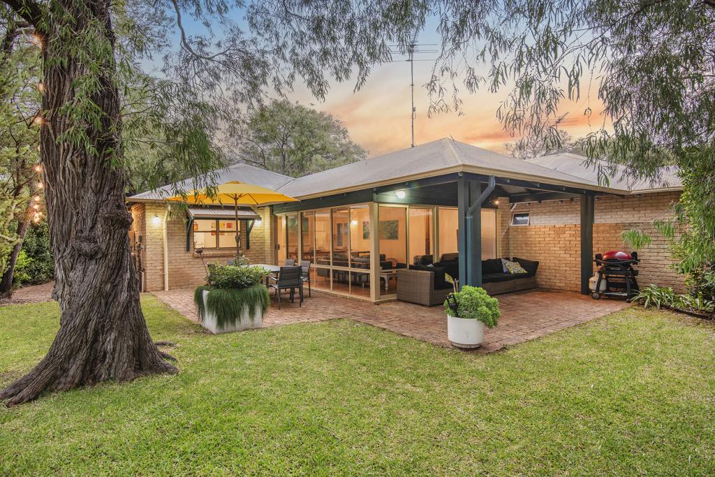 1b Wilson Ave, Quindalup, WA 6281