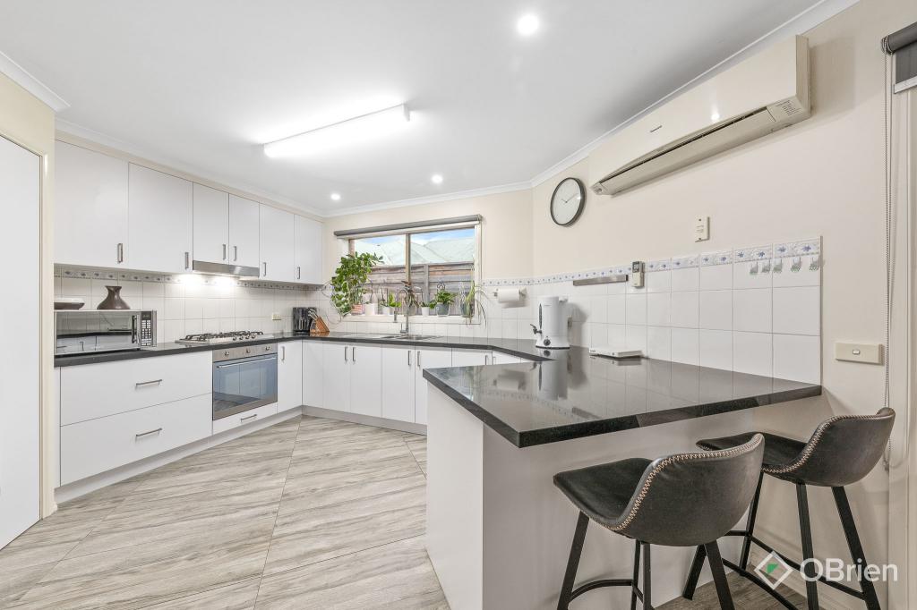 18 LOMICA DR, HASTINGS, VIC 3915