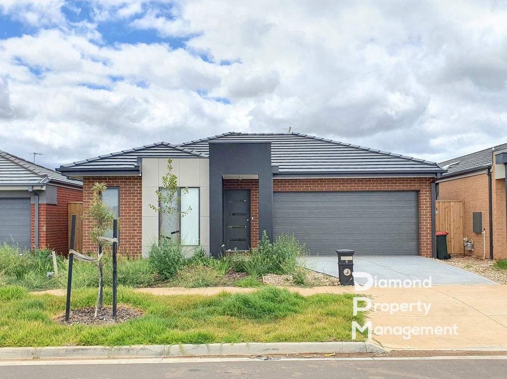 8 Kempsey St, Werribee, VIC 3030