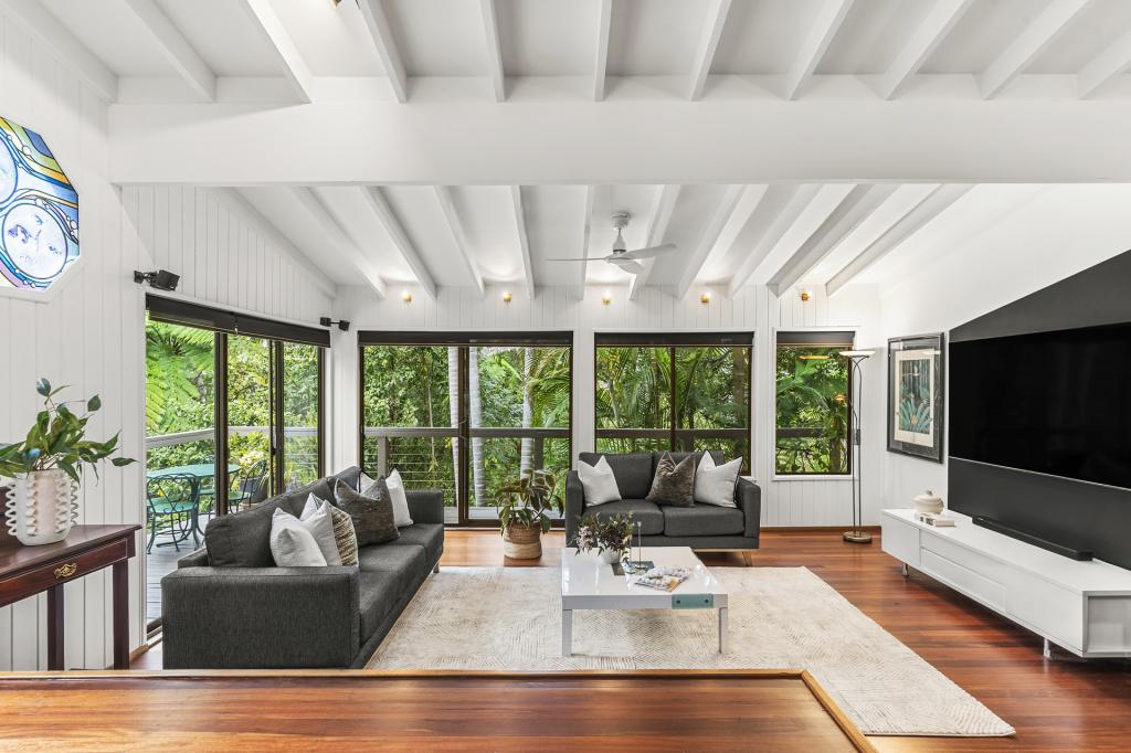 1 Tea Tree Pl, Kirrawee, NSW 2232