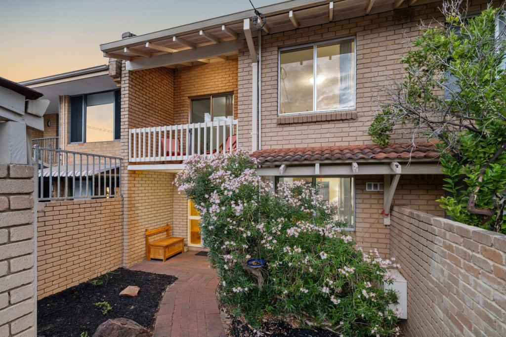 1/4 Brentham St, Leederville, WA 6007