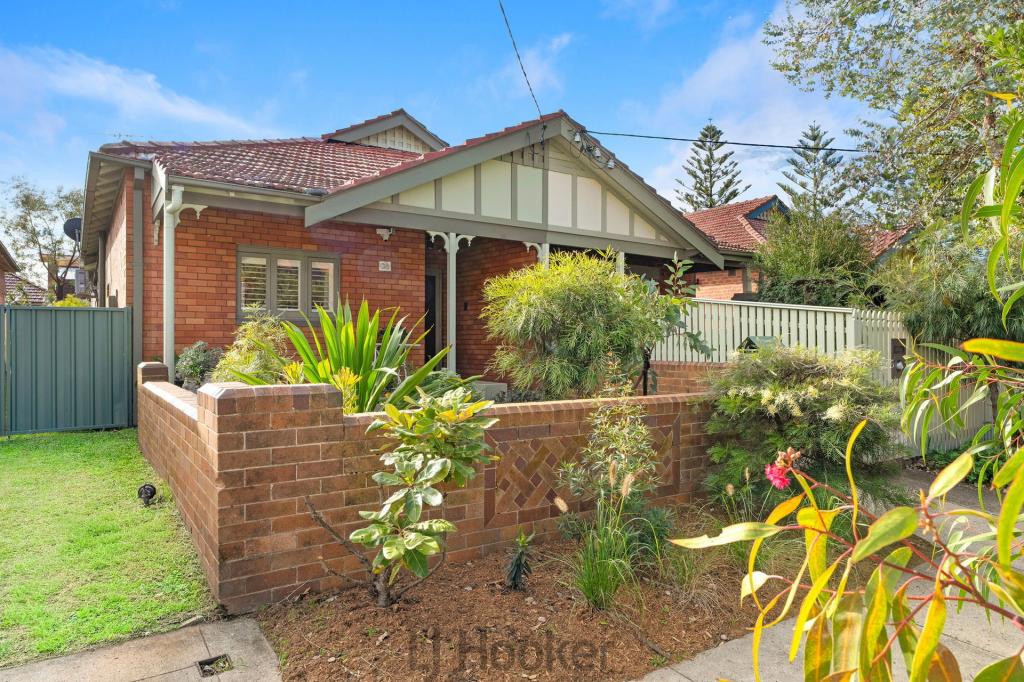 38 Skelton St, Hamilton East, NSW 2303