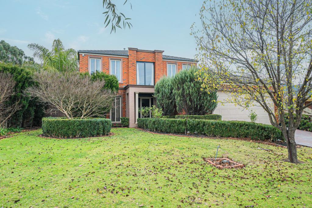 10 Lowanna St, Berwick, VIC 3806