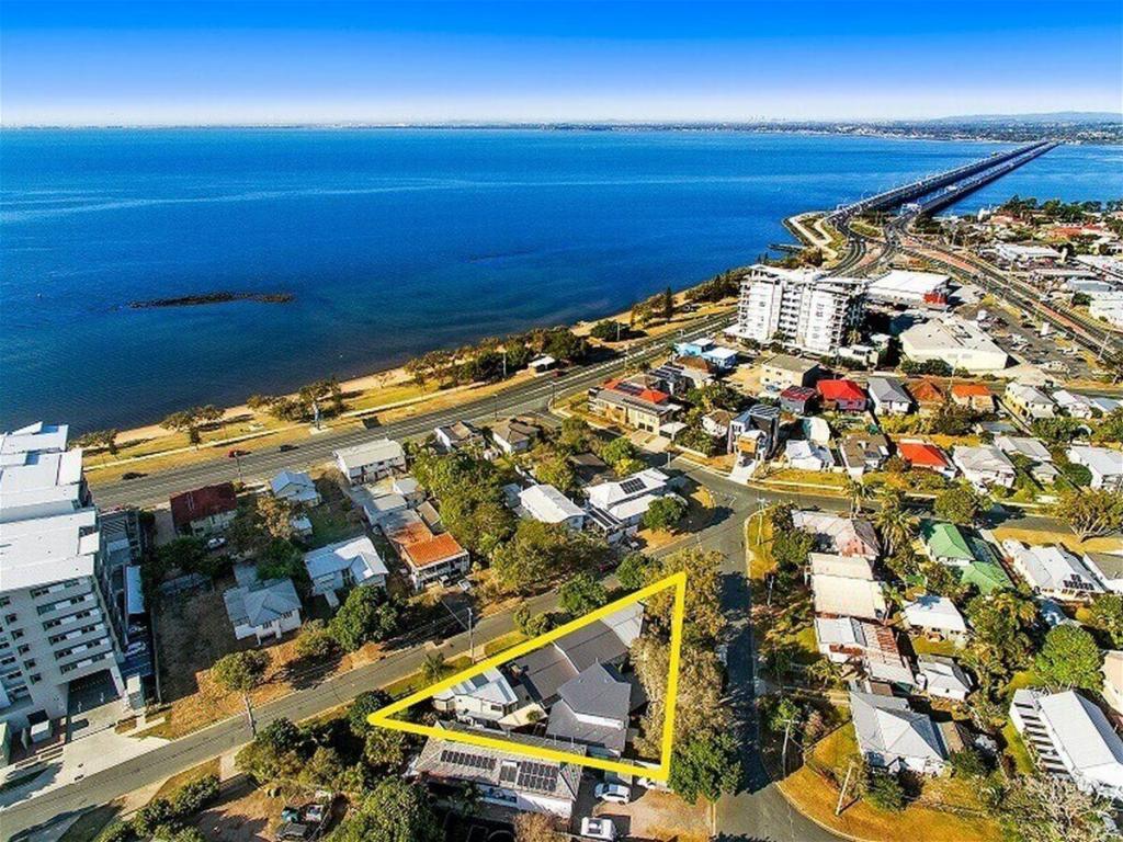 2/1 Lane St, Clontarf, QLD 4019