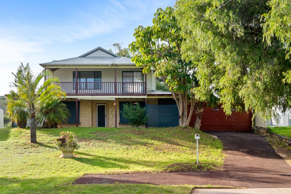 18 Minderoo Cres, Golden Bay, WA 6174