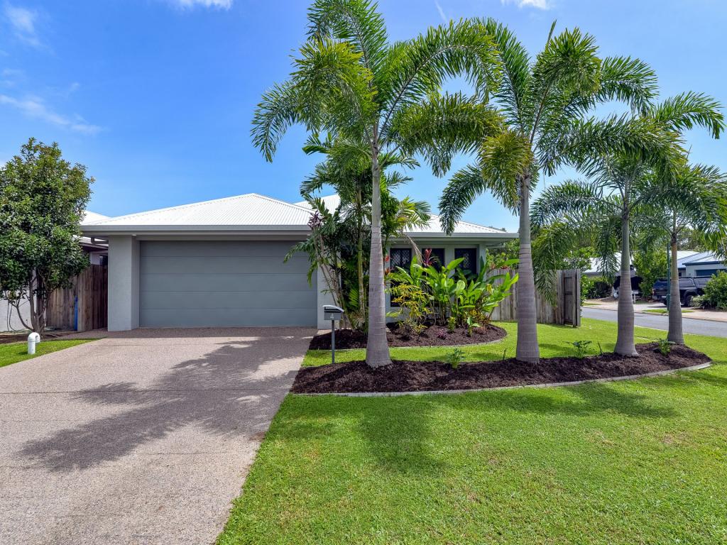 4 Barratta Cir, Trinity Park, QLD 4879