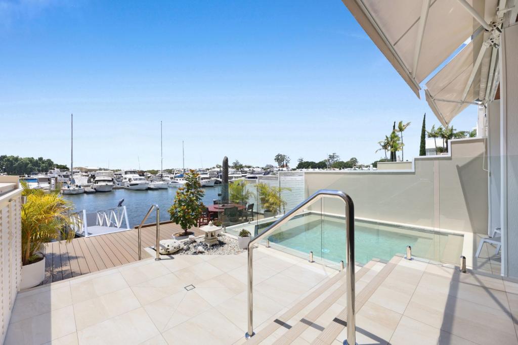 4604 The Pkwy, Hope Island, QLD 4212