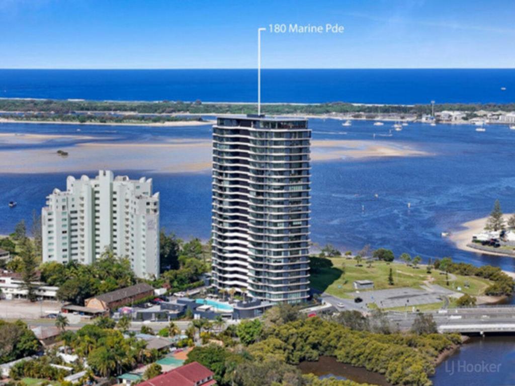 1808/180 Marine Pde, Labrador, QLD 4215