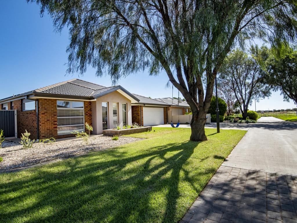 1 Cassia Way, Swan Hill, VIC 3585