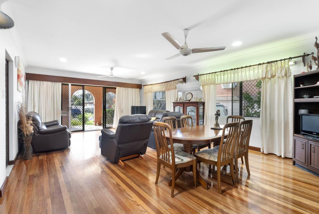 7 Hogan St, Westcourt, QLD 4870