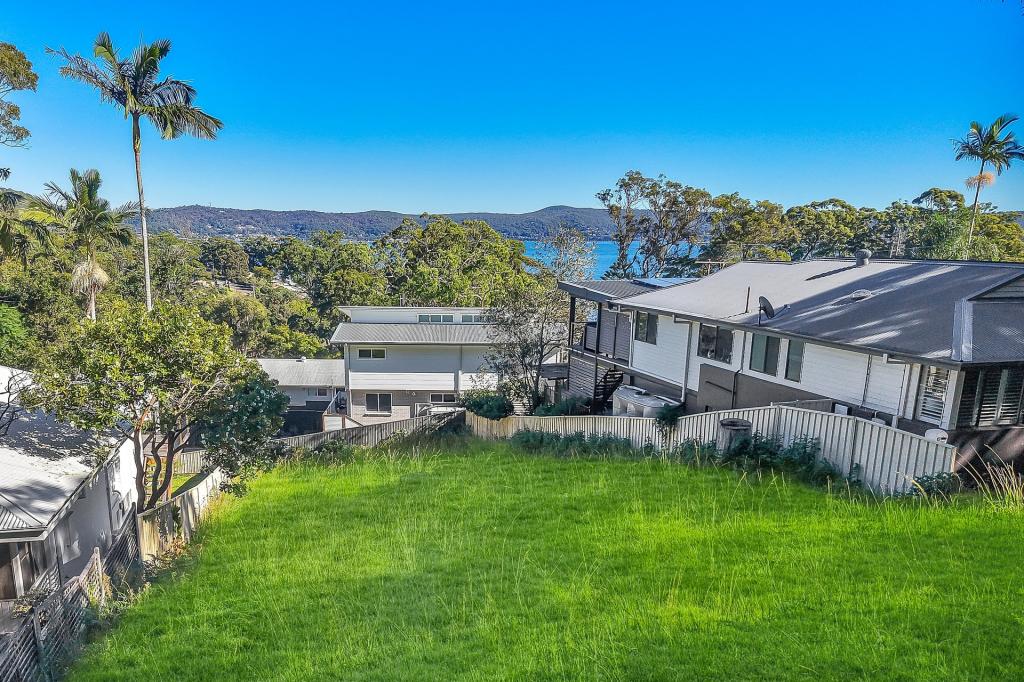 4 WESTON ST, YATTALUNGA, NSW 2251