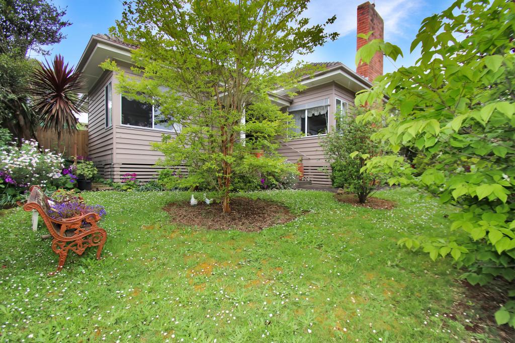 28 Young Street, Leongatha, VIC 3953 House for sale OnTheHouse