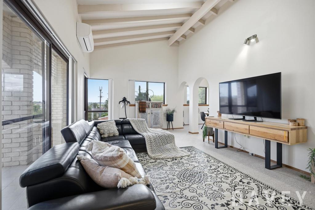 20 Luccombe Way, Karrinyup, WA 6018