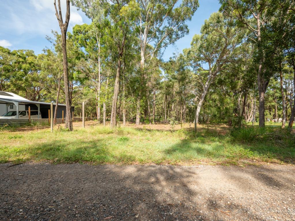 14 COLEUS ST, RUSSELL ISLAND, QLD 4184