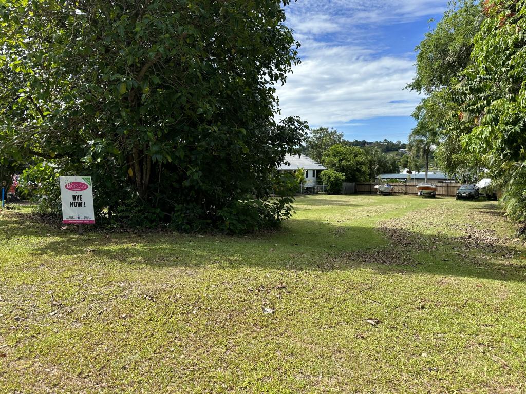 6 Jackey Jackey St, South Mission Beach, QLD 4852