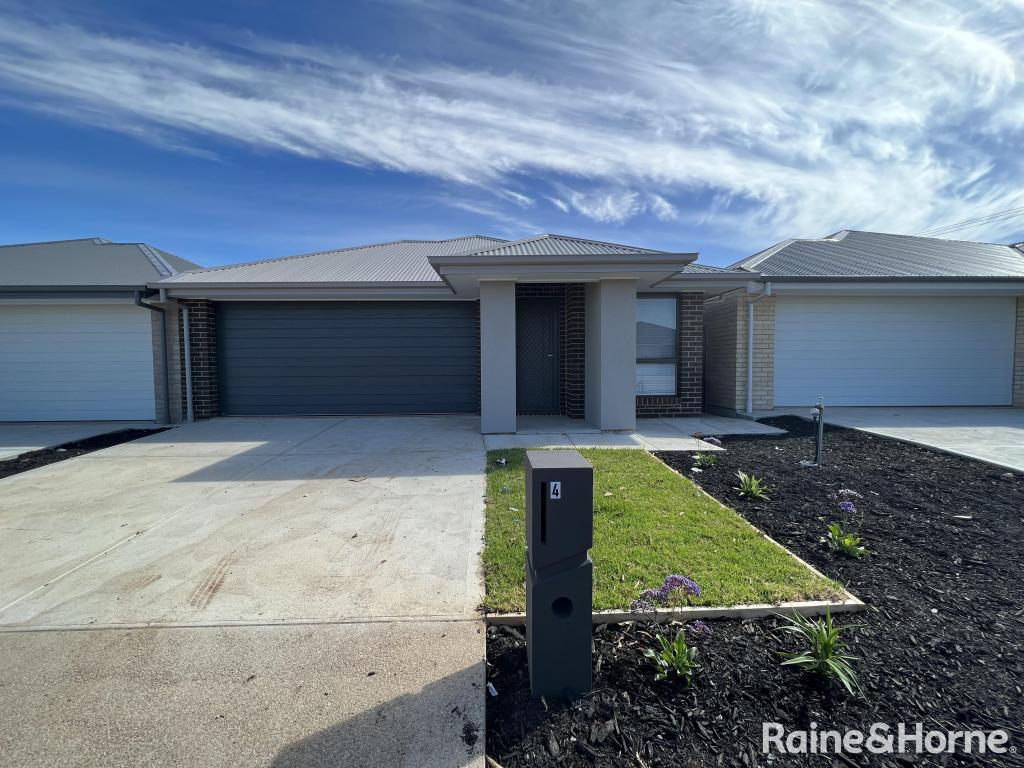 4 JACARANDA RD, DAVOREN PARK, SA 5113