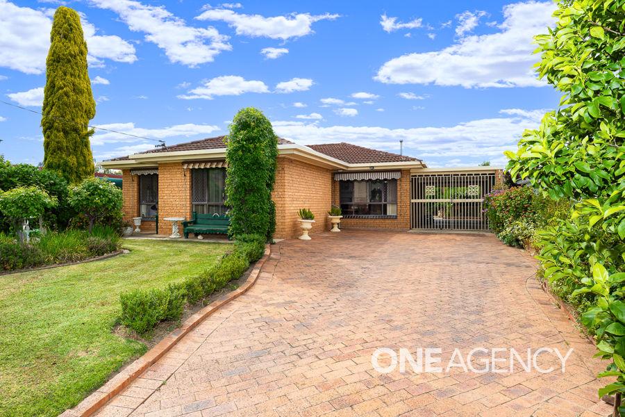 11 Vestey St, Wagga Wagga, NSW 2650