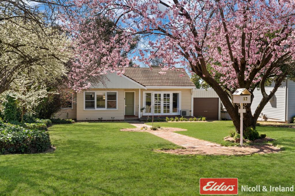 17 Rosehill St, West Bathurst, NSW 2795