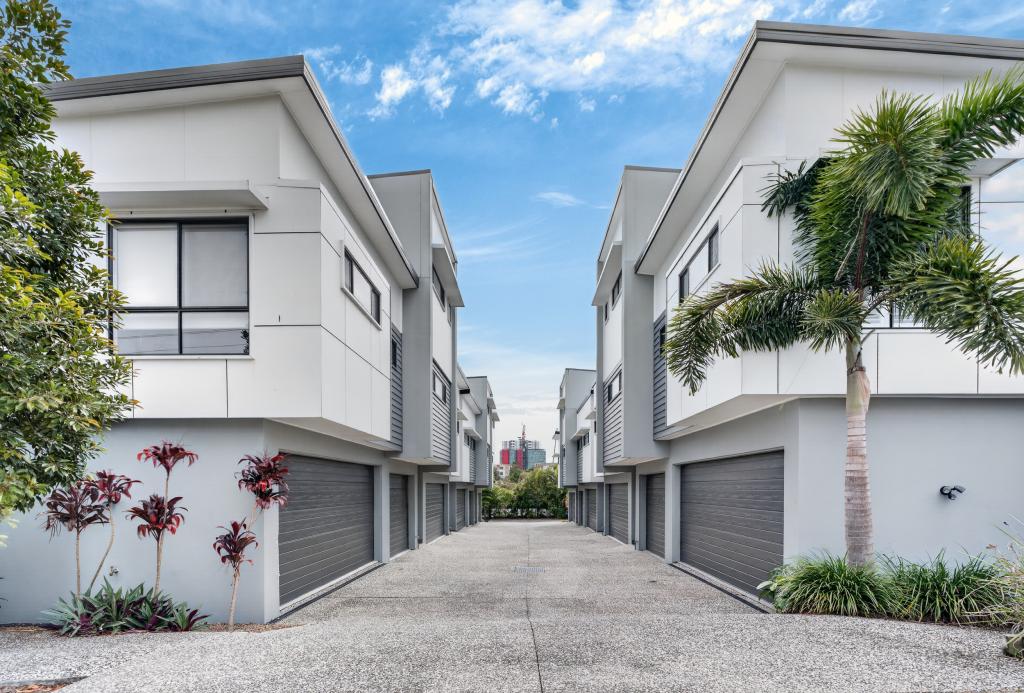 11/31-33 Minnie St, Southport, QLD 4215