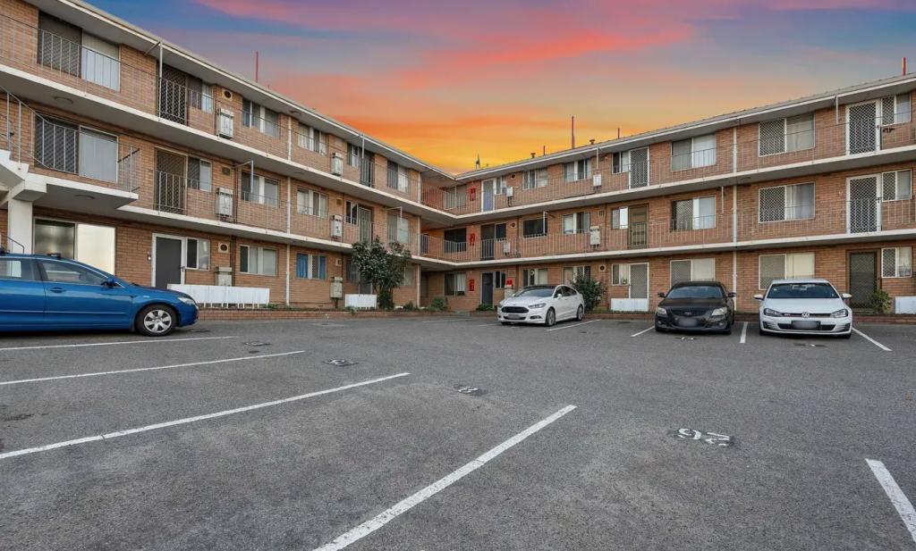 24/83 Phoenix Rd, Spearwood, WA 6163