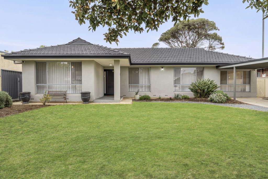 11 MARA PL, WEST LAKES, SA 5021