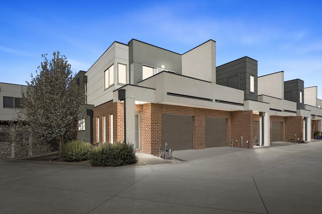 30/64 Escapade Bvd, Craigieburn, VIC 3064