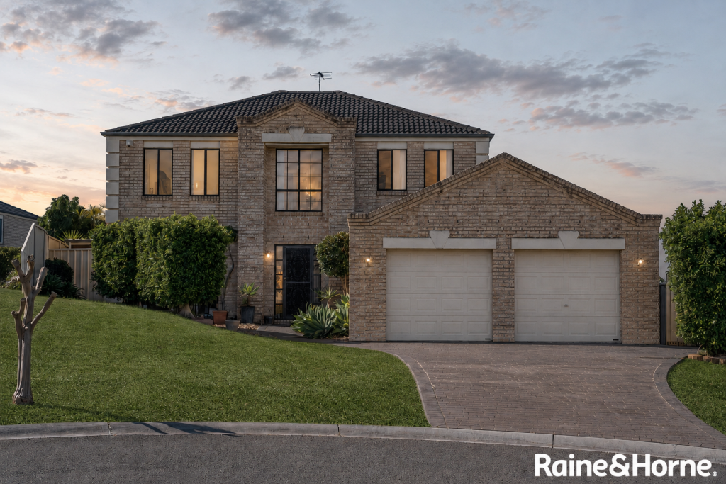 6 The Royal Pl, Blair Athol, NSW 2560