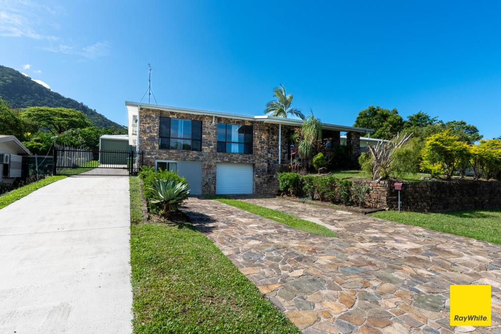 12 Pomona Ave, Mooroobool, QLD 4870