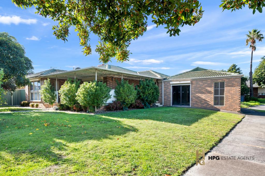 65 Lackenheath Dr, Tullamarine, VIC 3043