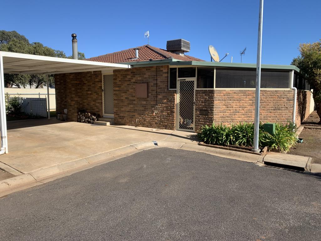 3 Riddle Ct, Griffith, NSW 2680