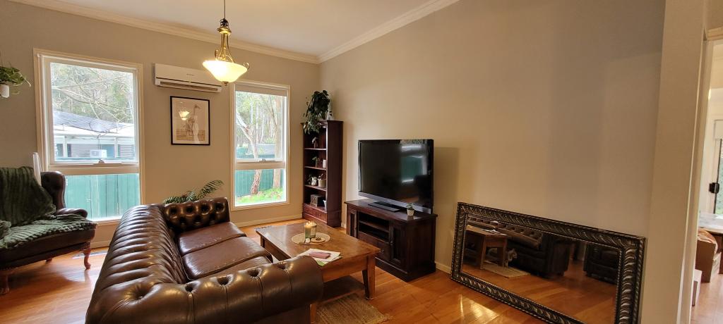 2 Rosella Ct, Flowerdale, VIC 3717