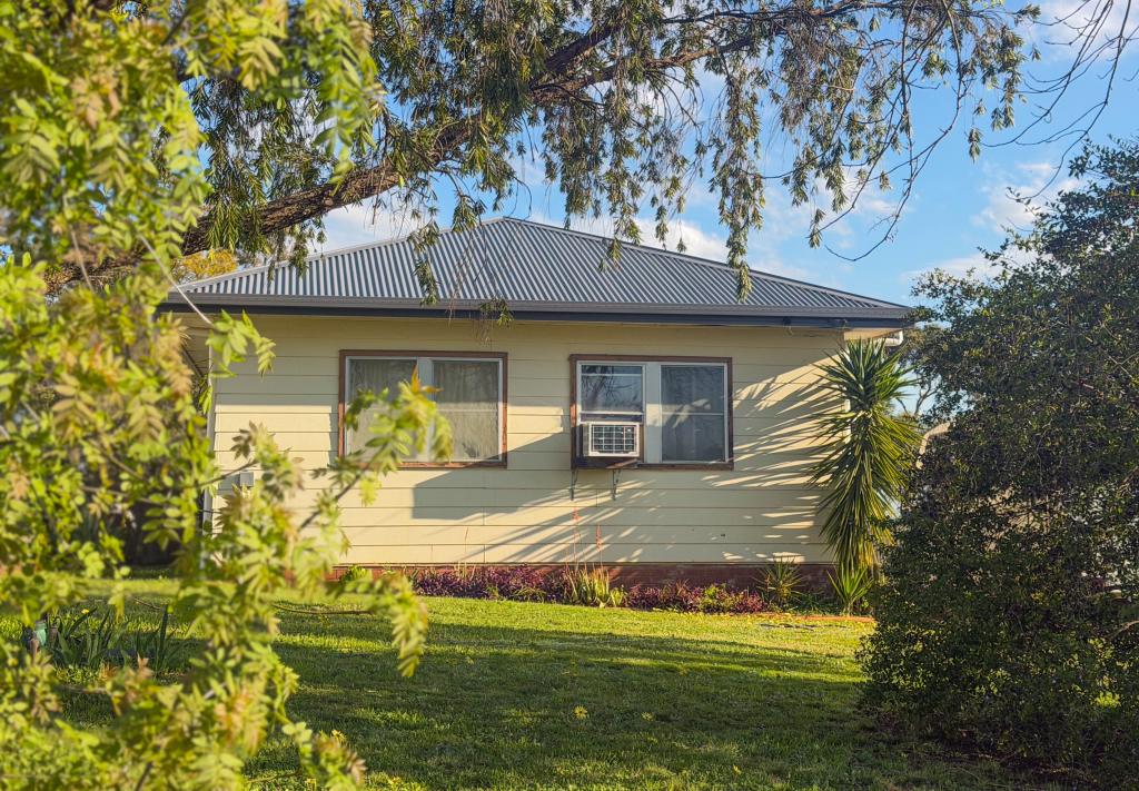 5 Kendall St, Parkes, NSW 2870