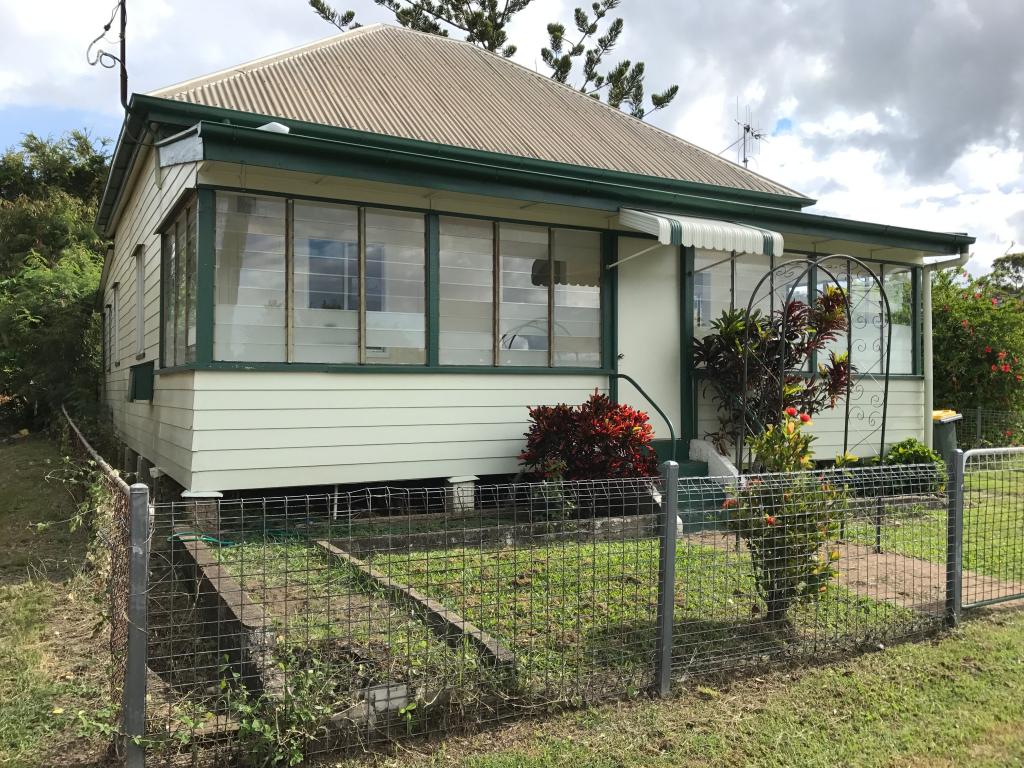 8 Ellena St, Maryborough, QLD 4650