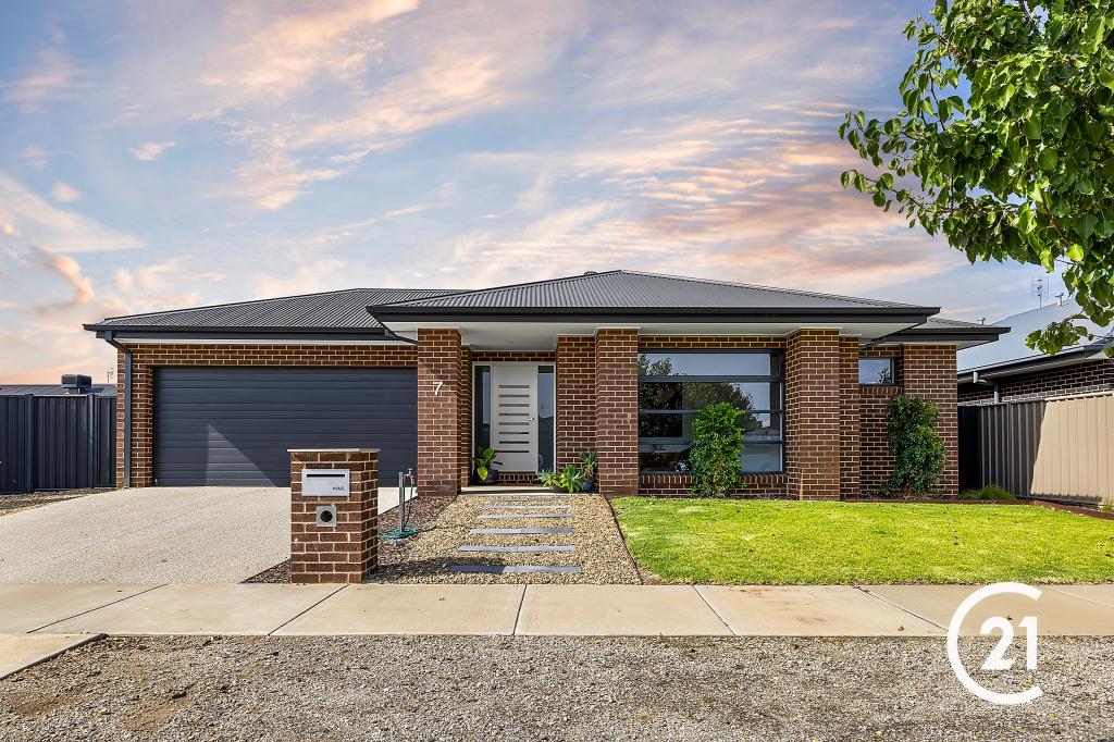 7 MAGNOLIA DR, ECHUCA, VIC 3564