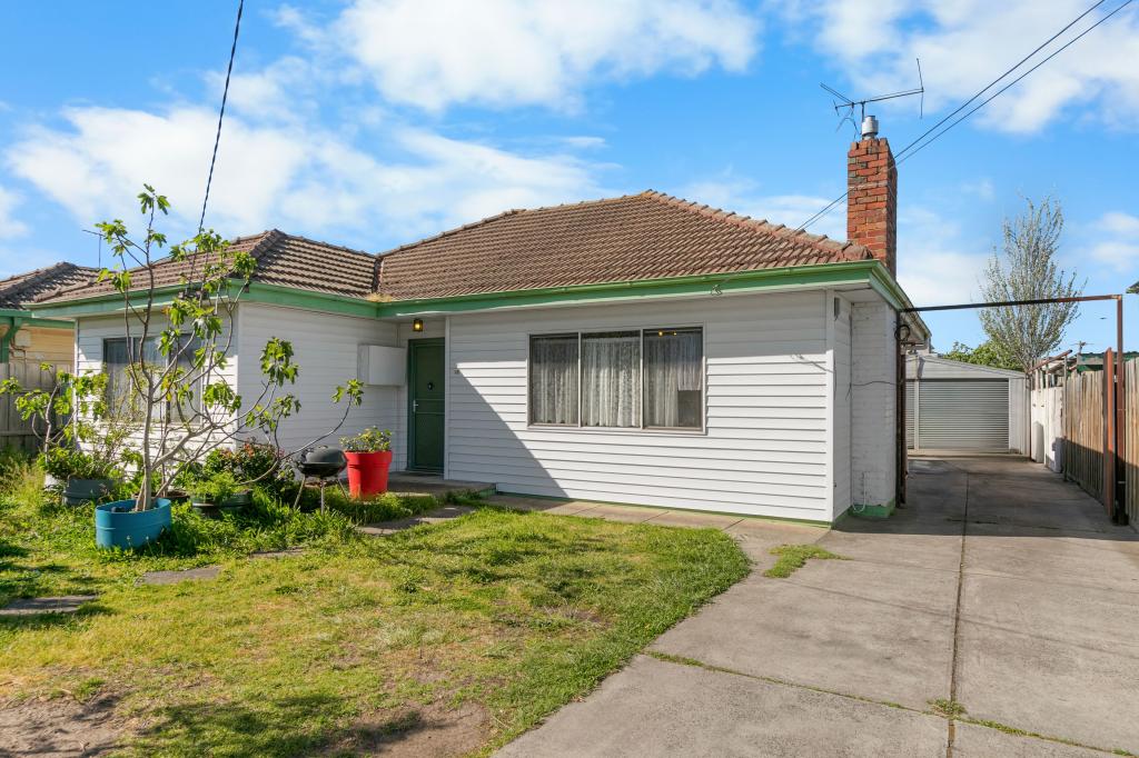 17 ARNDELL ST, THOMASTOWN, VIC 3074