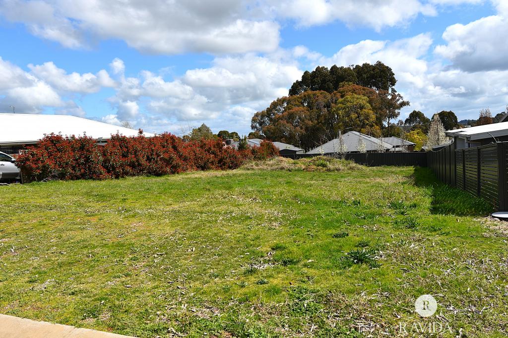 24 Braunthal Ave, Beechworth, VIC 3747